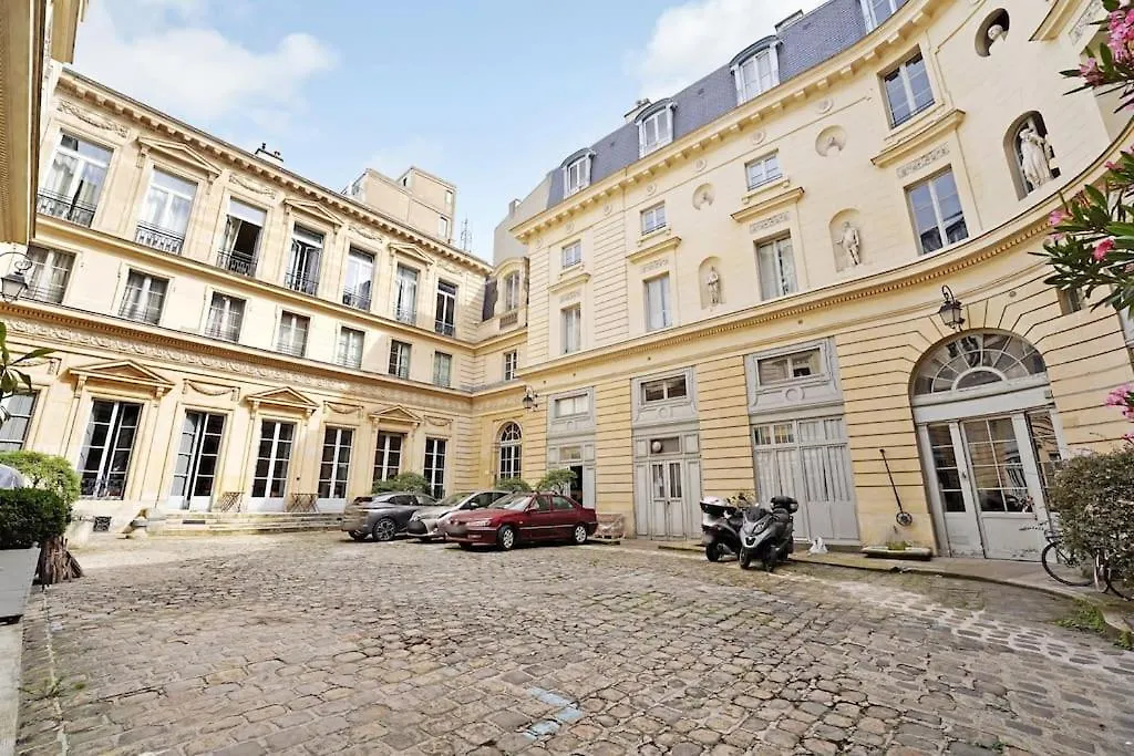 Charming Close To Grand Rex Apartment